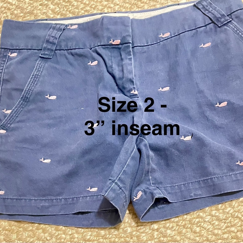 Blue Whale Print Women's Shorts